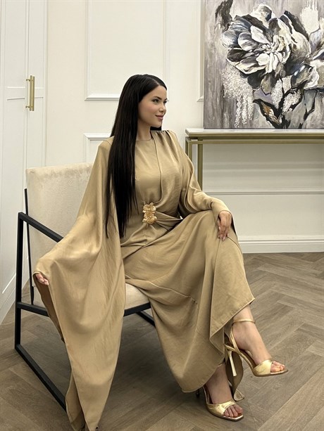 YARASA KOL GOLD TOKALI SATEN ELBİSE